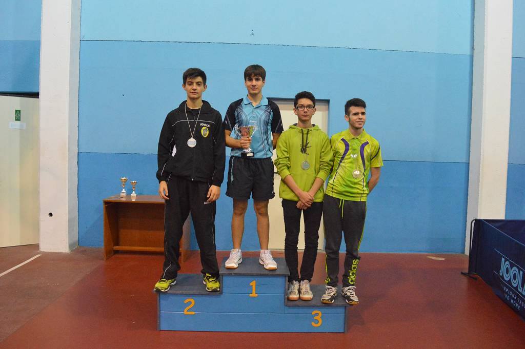 Il podio juniores maschile (Foto Luciano Saiu)