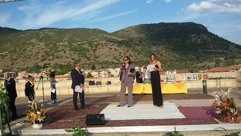 Al centro Emilia Pulina sul palco dei premiati USSI Sardegna