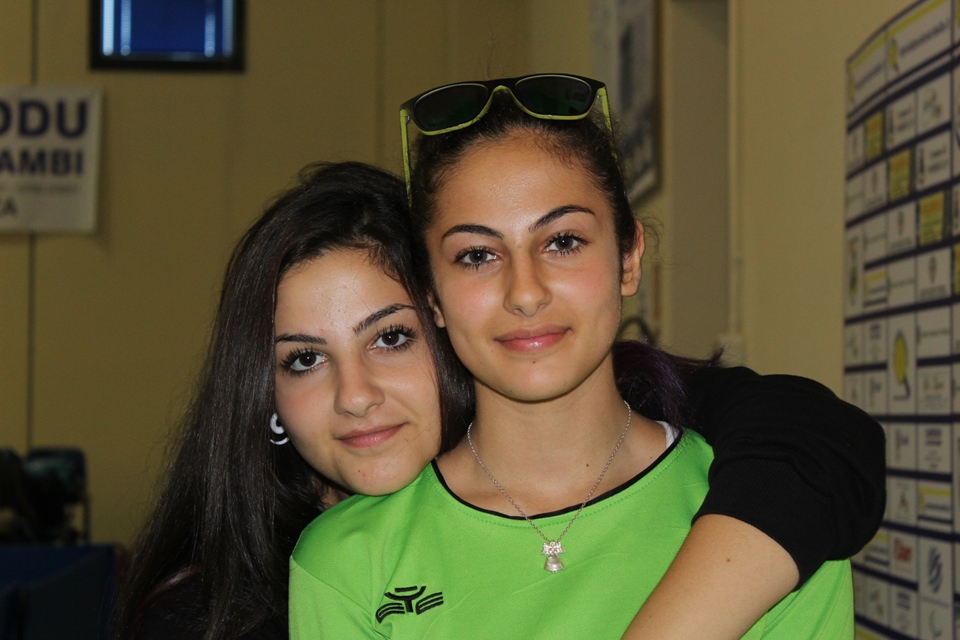Le sorelle Alessandra e Michela Mura (Foto Eleonora Piras)