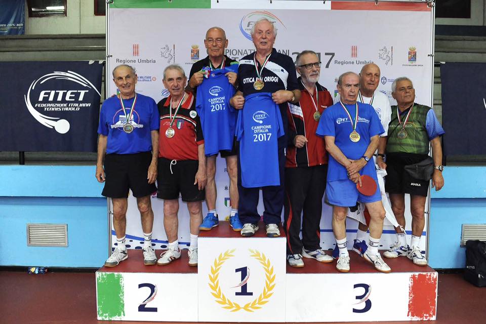 Nel podio del doppio maschile 75 - 80 c'è anche Efisio Pisano (Foto Fitet)